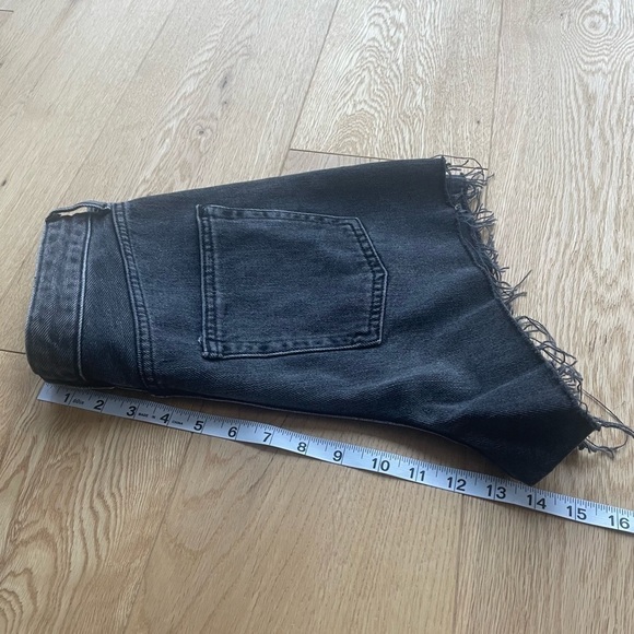 NWT  TOPSHOP MOM BLACK SHORTS - 6 - Picture 11 of 11